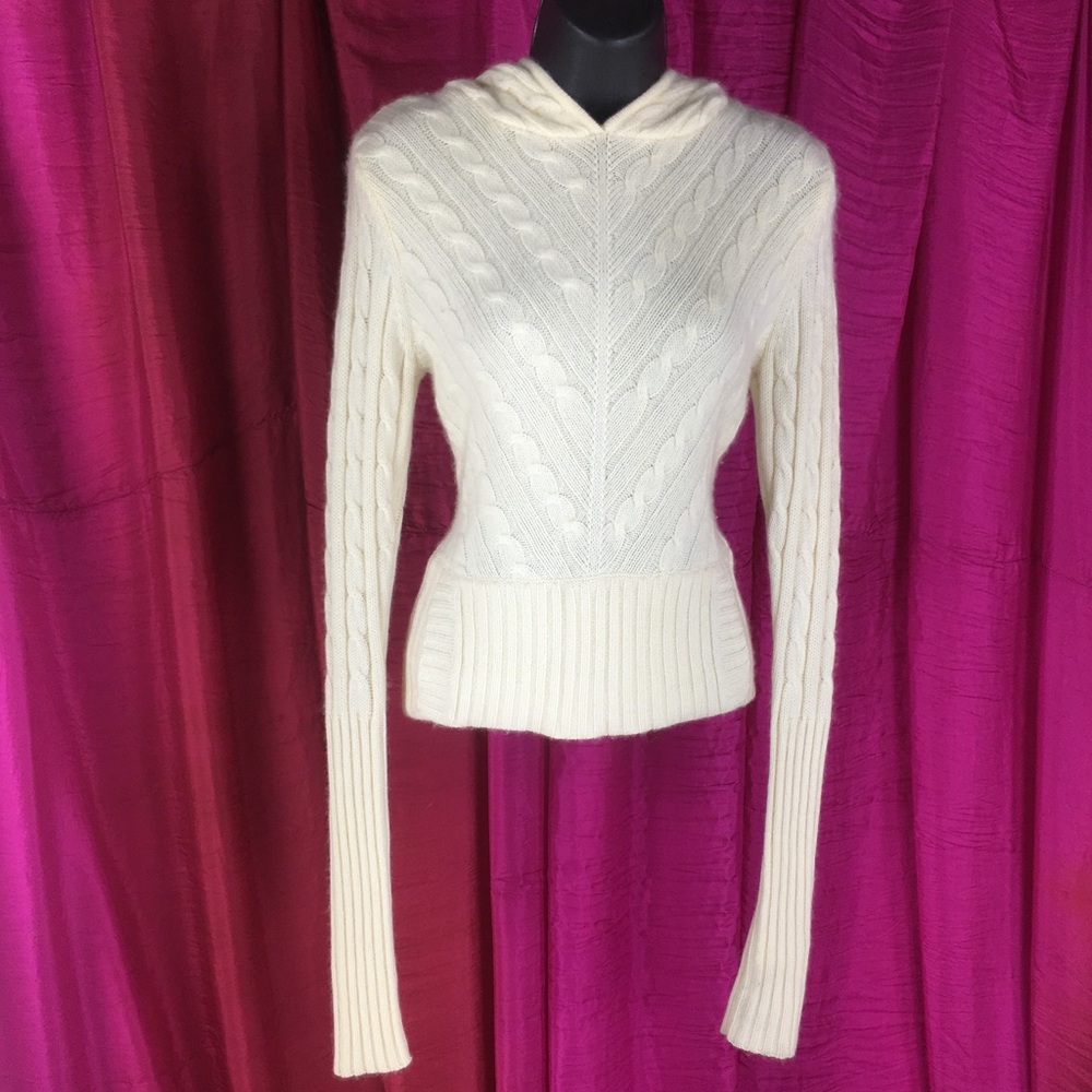 Ruehl Cashmere long sleeve sweater